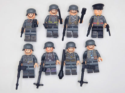 WWII - German Army 8 Man Squad - Mil-Blox